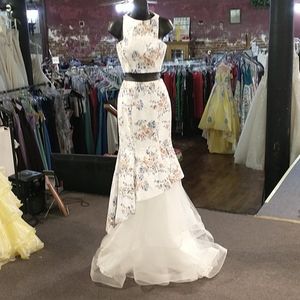 Envious by Karishma 2 piece long dress for Prom